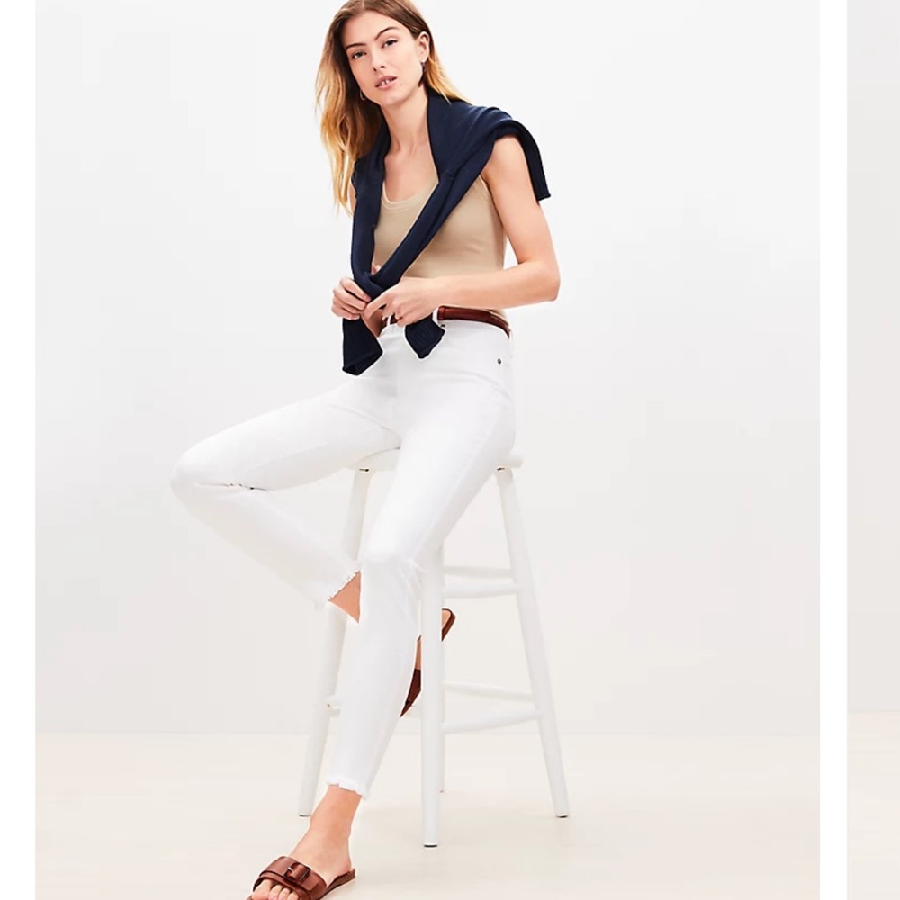 LOFT NWOT High rise white skinny jean with frayed hem